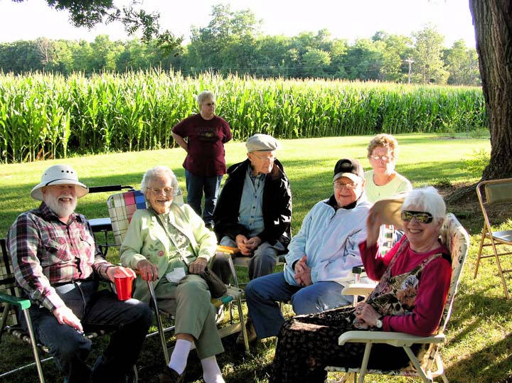 Snyder Picnic. ©Susan Shie 2007.